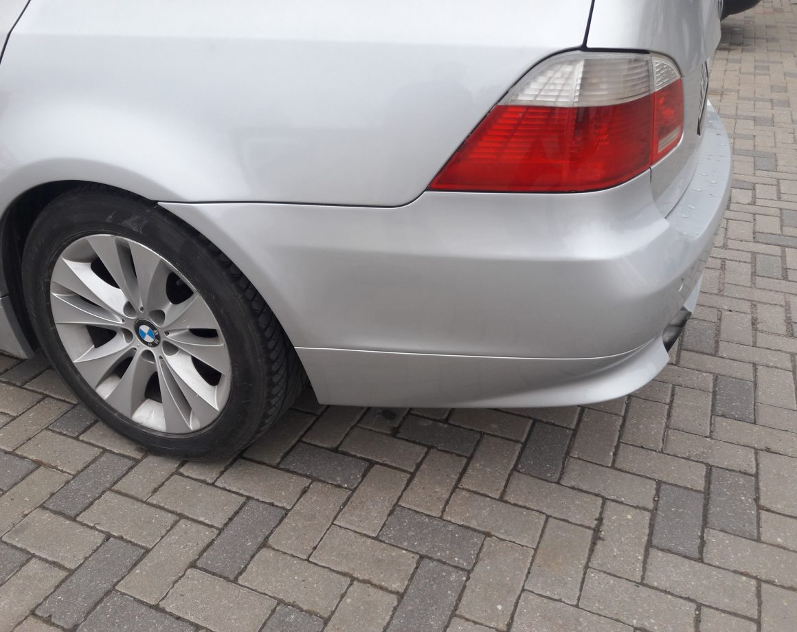 Automobiļa virsbūves detaļa